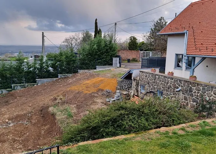 Apartmanhaz 2-6 Fonek