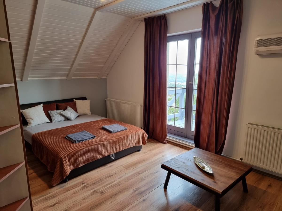 Apartmanhaz 2-6 Fonek Apartmán Pecs